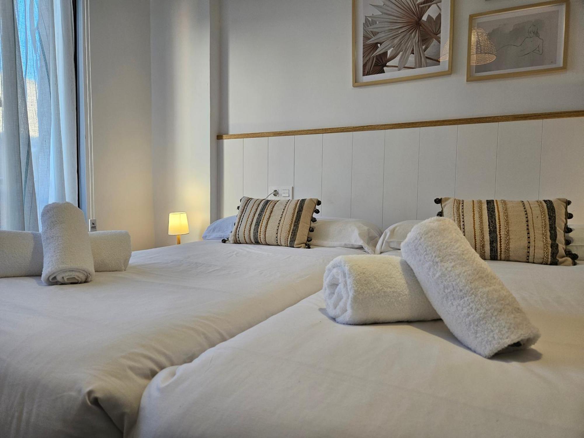 147A Apartamento La Arena 3 Dormitorios Хихон Екстериор снимка