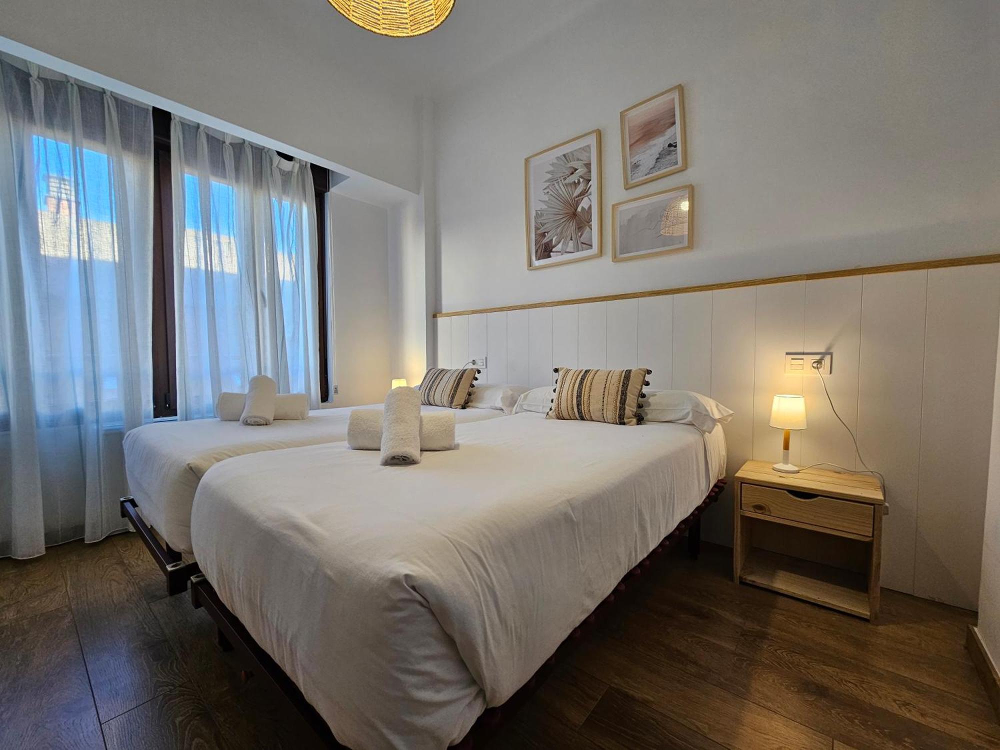 147A Apartamento La Arena 3 Dormitorios Хихон Екстериор снимка